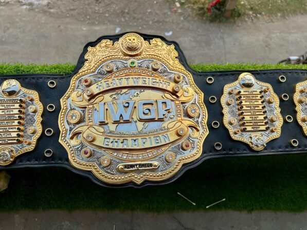 IWGP V4 Heavyweight Championship Belt 4mm Zinc |24KT | Real Floppy Leather